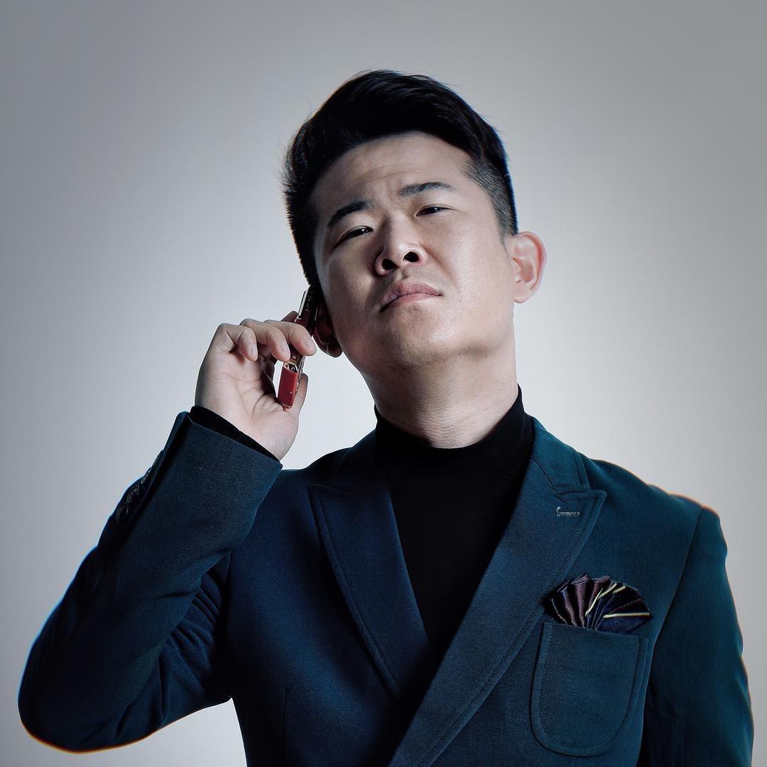 房岩小哥的好友圈