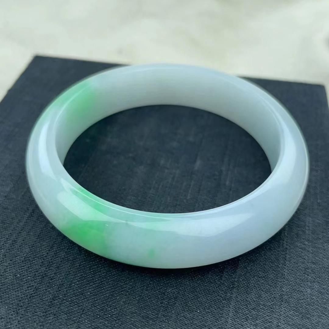 29992651776