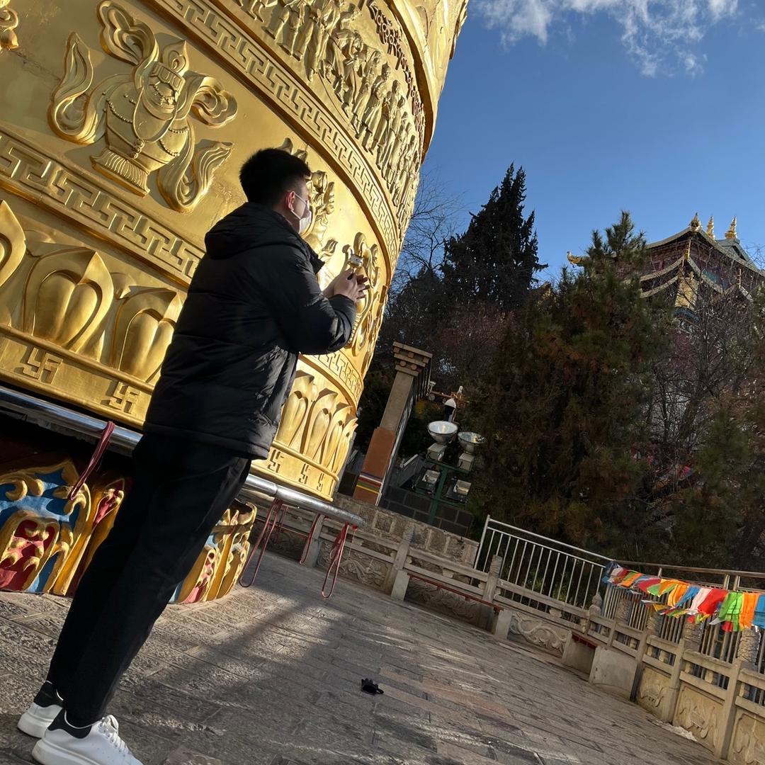 凤凰华府-肖博威