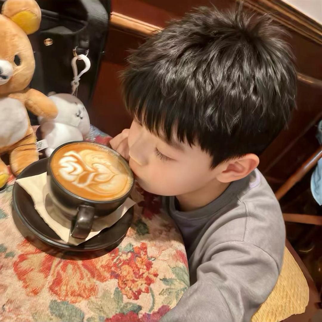 ㅤㅤㅤㅤㅤㅤ Olouoy