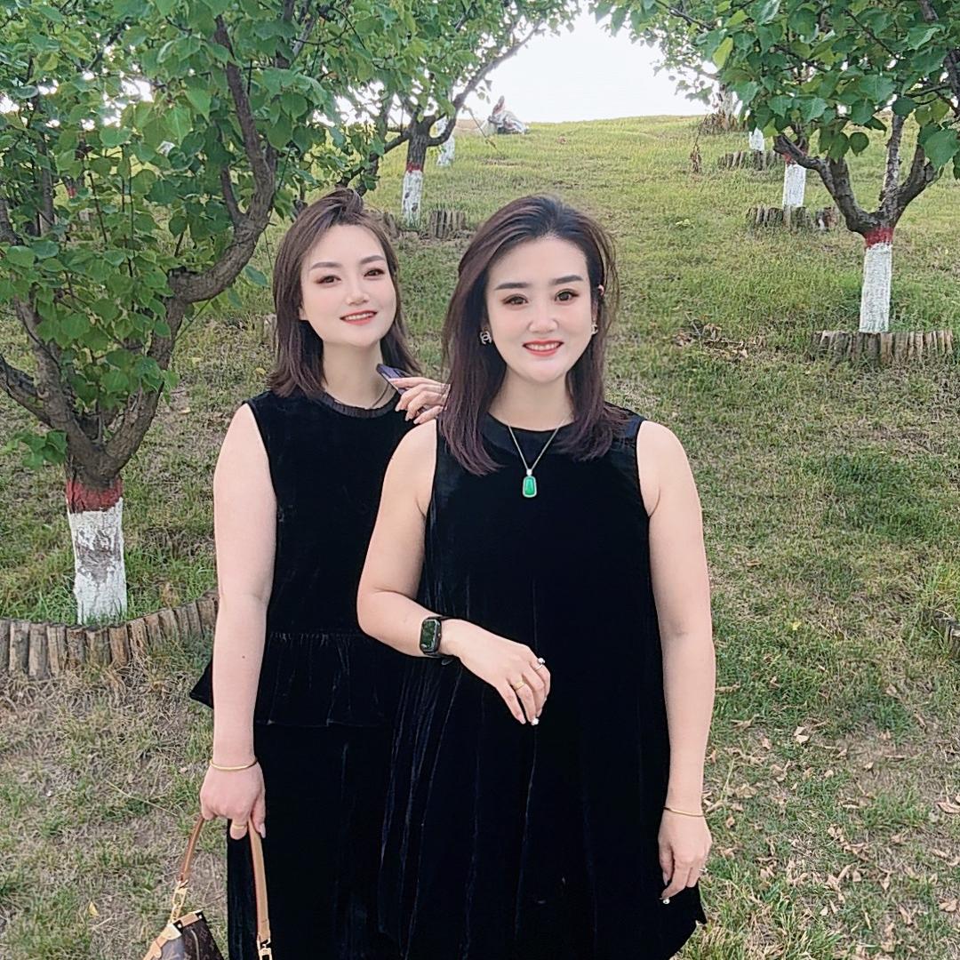 姑嫂女装