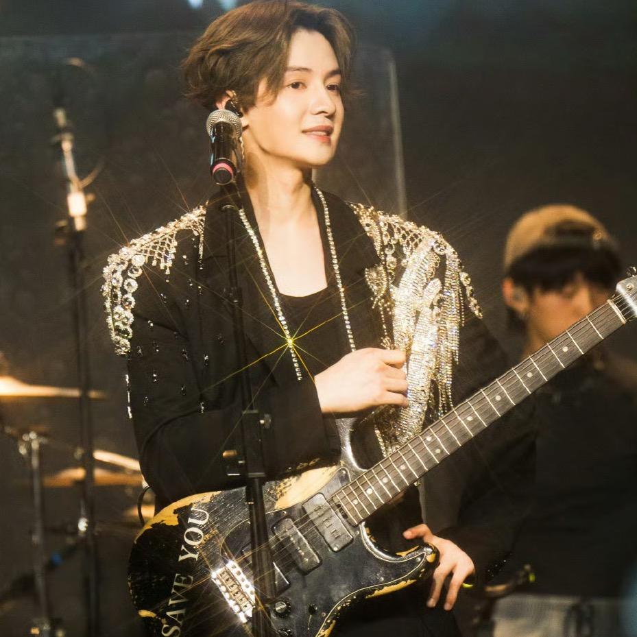 从海那边游出的我🐬