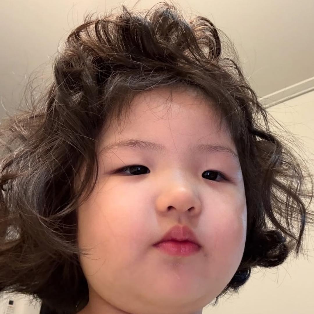 8AM