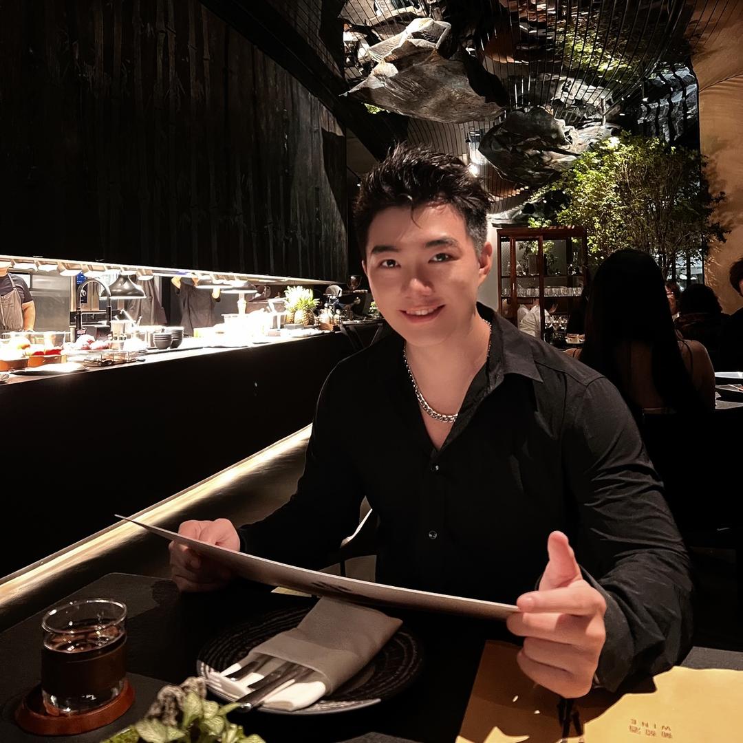 西伯利亚泰坦龙单手捏爆小行星🪐