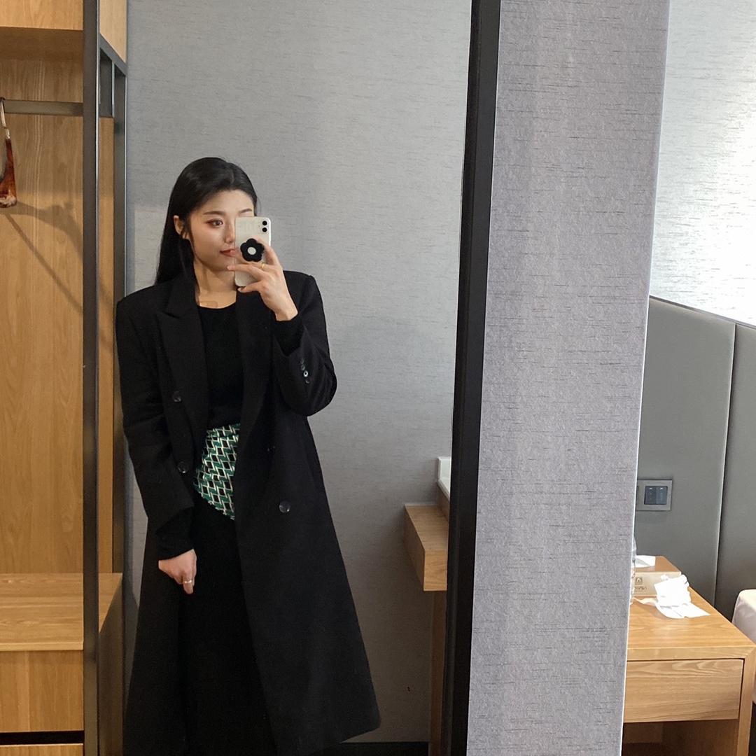 小逸逸