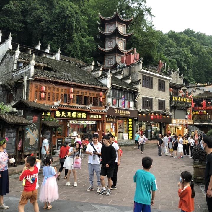 芸婉针织服饰工厂