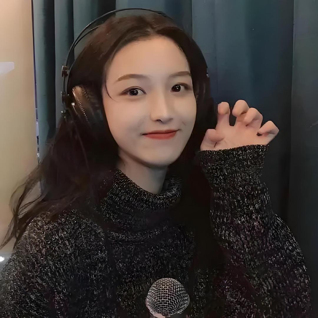 䒕冻梨·