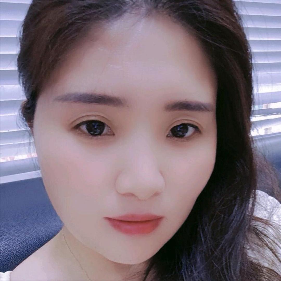 热爱运动瑜伽