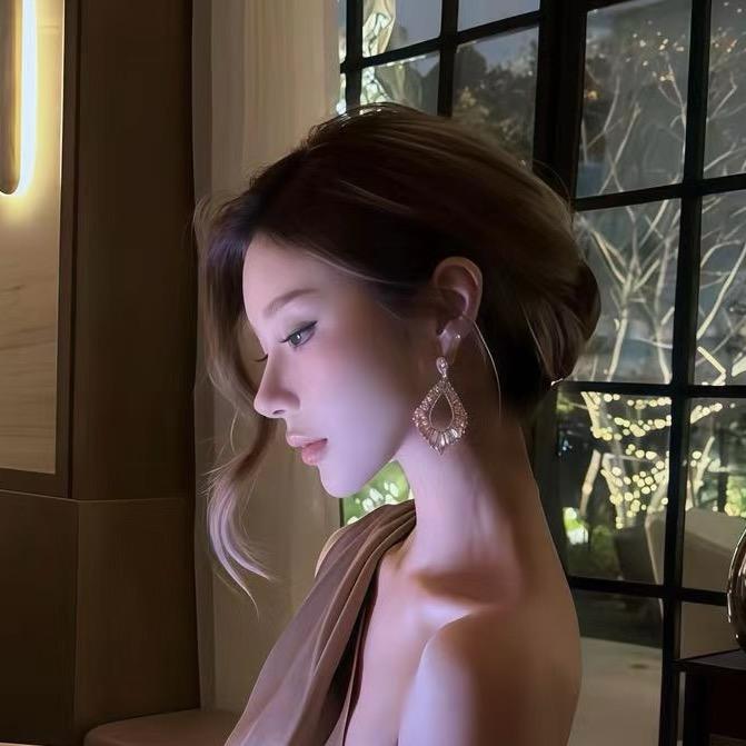 红色高跟鞋👠