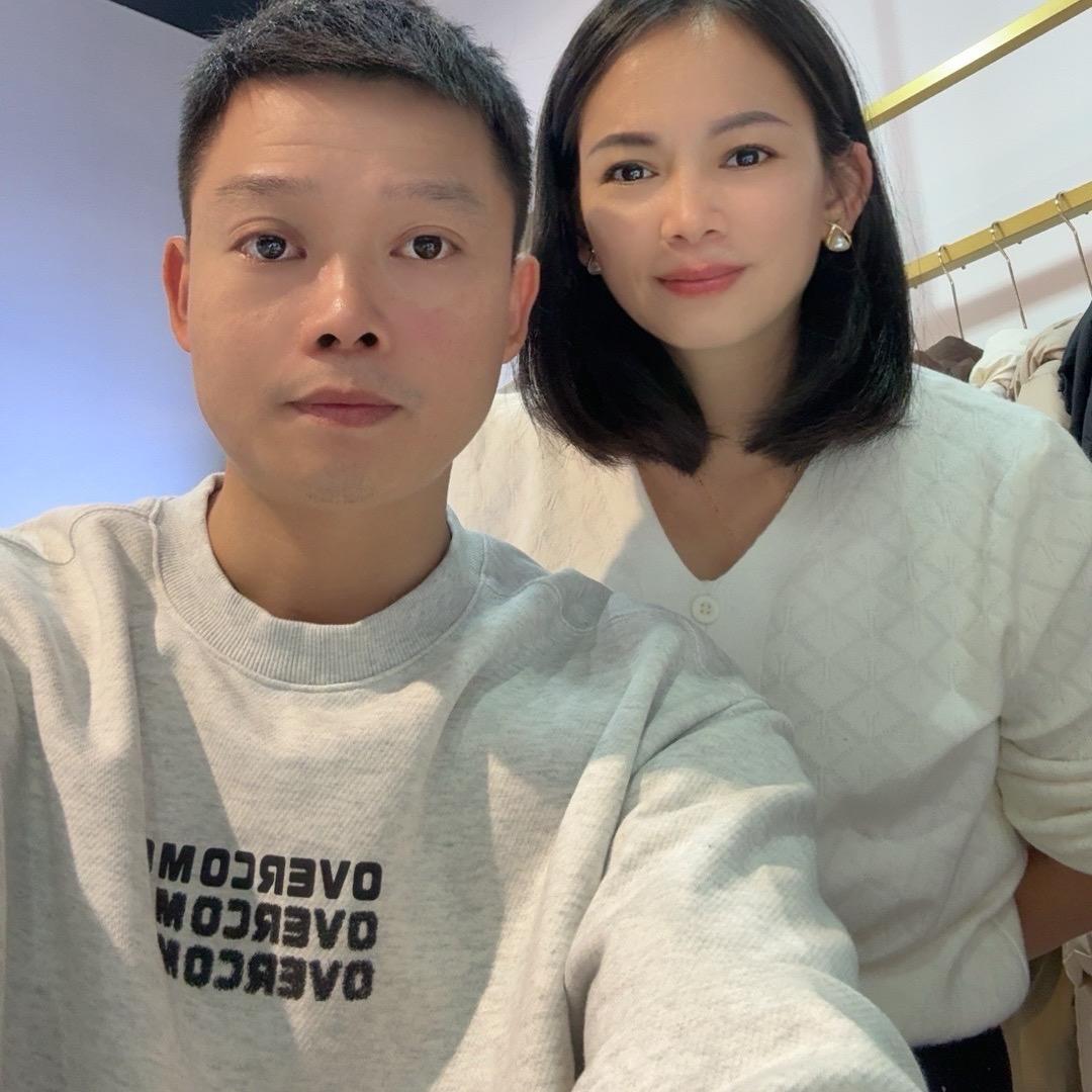 江哥夫妇（小妹姐）