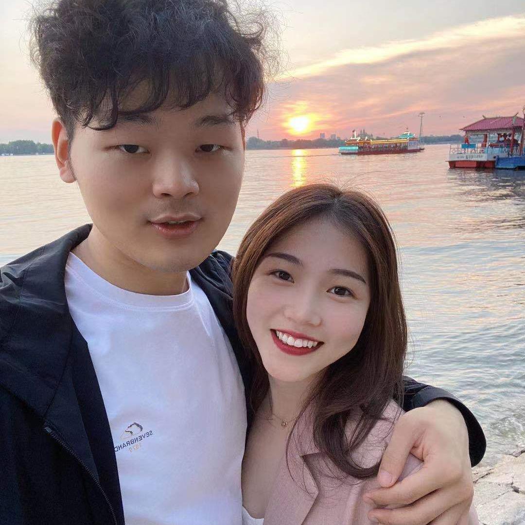 在路上的甜甜圈