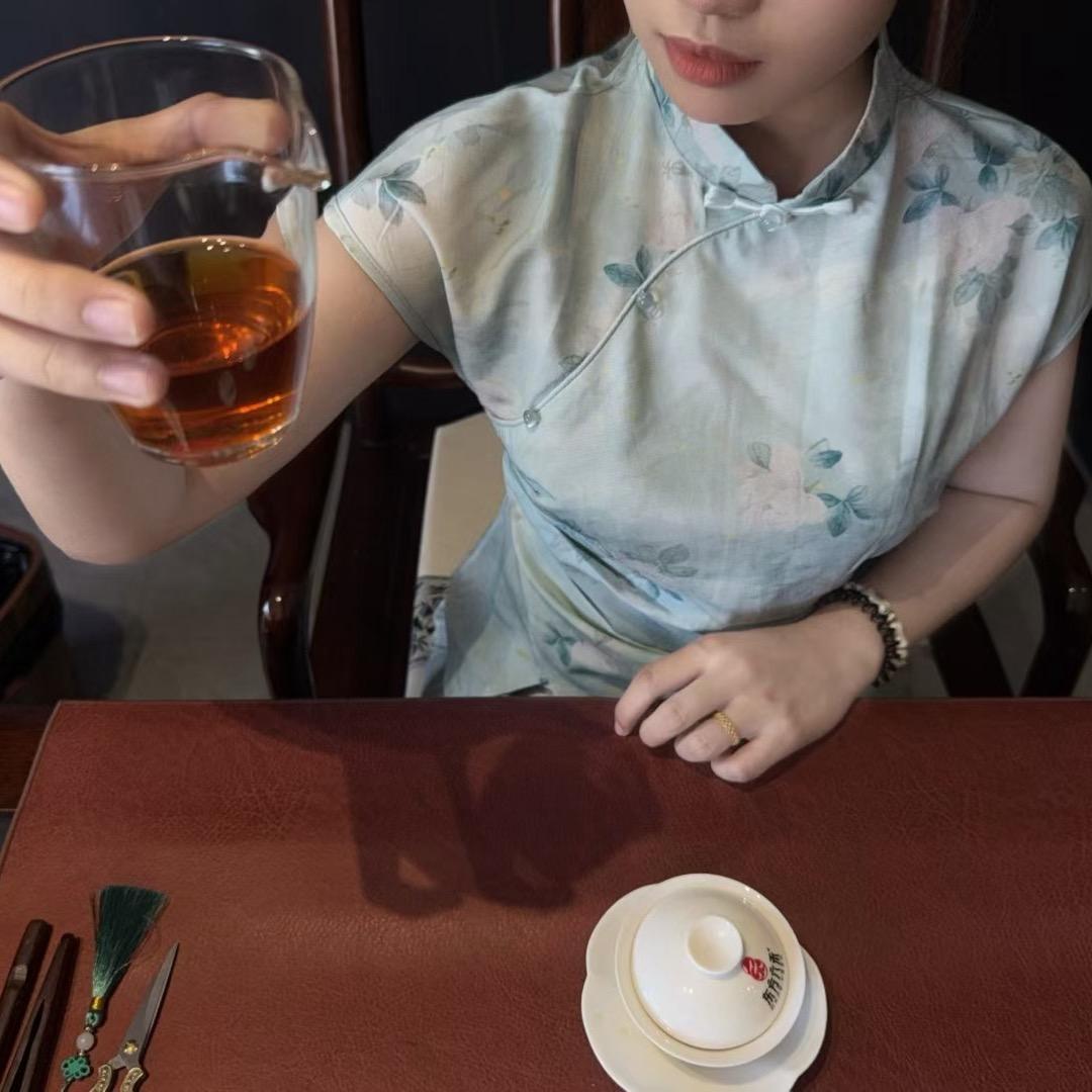 东方六禾