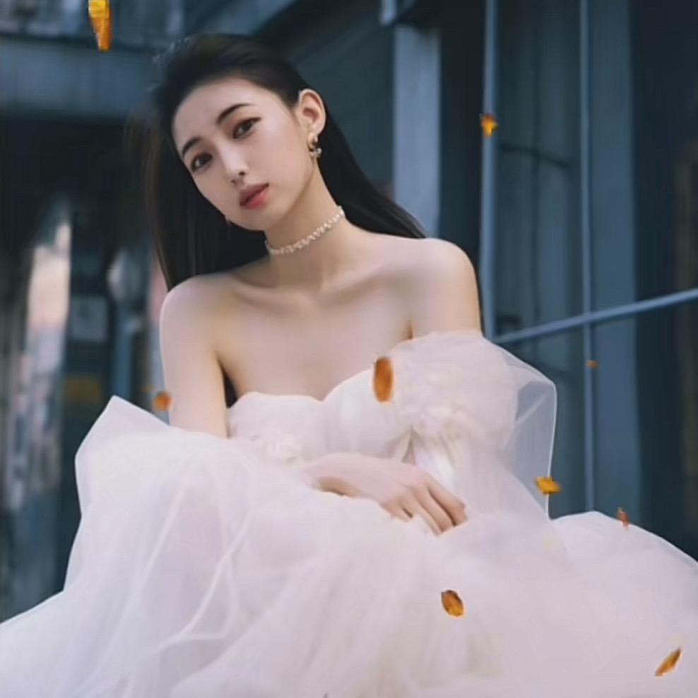 💕卖螃蟹的小格格