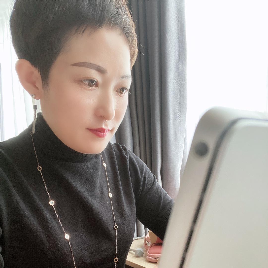 香丝坊头疗养发养身