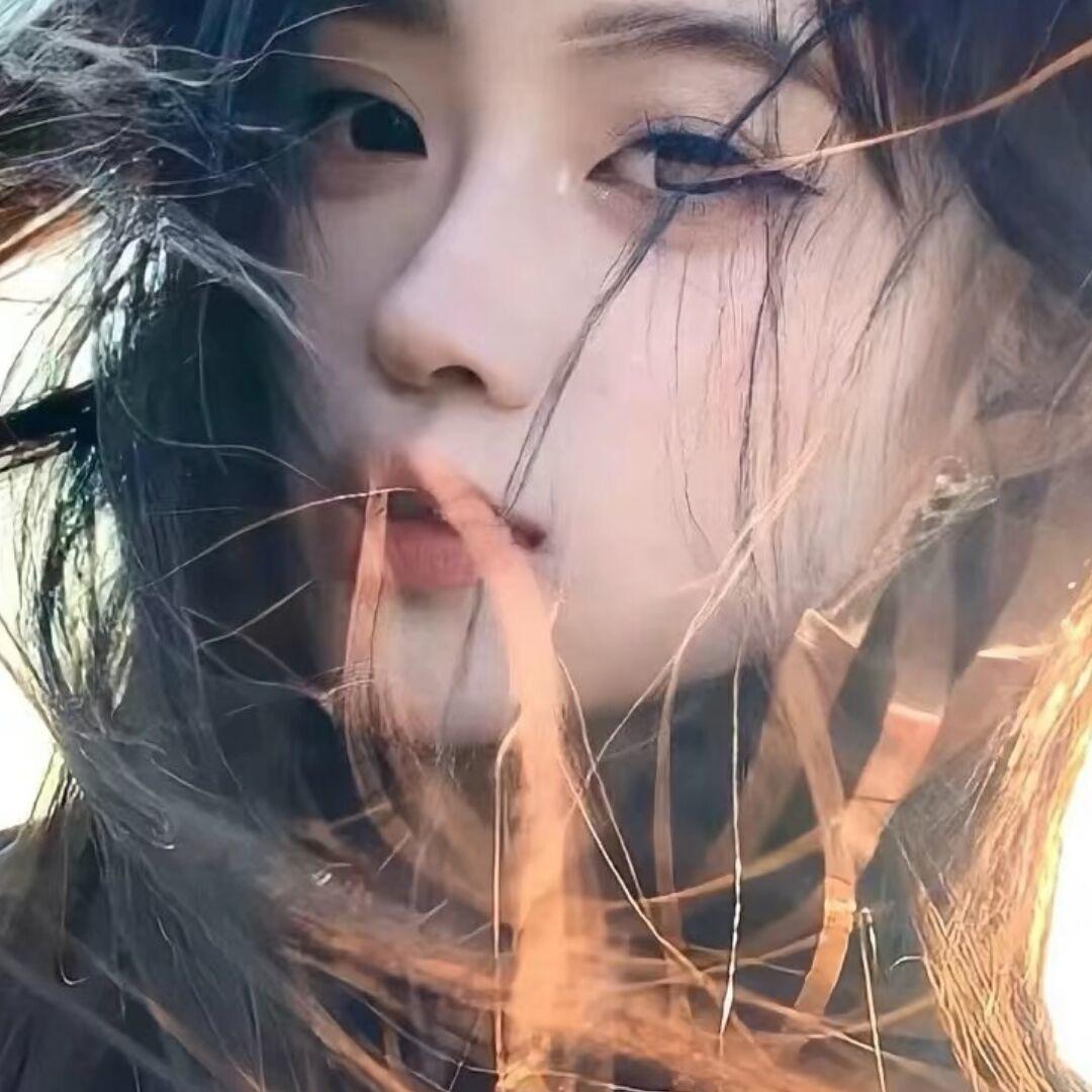 忧郁总裁兜不住屎被护工吊打