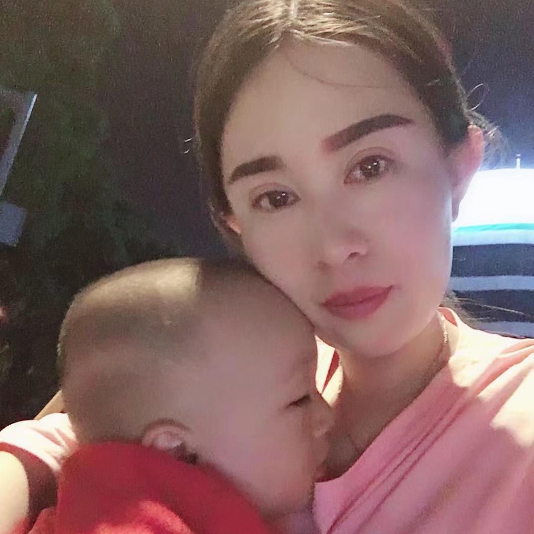 鑫宝妈妈，王娜娜