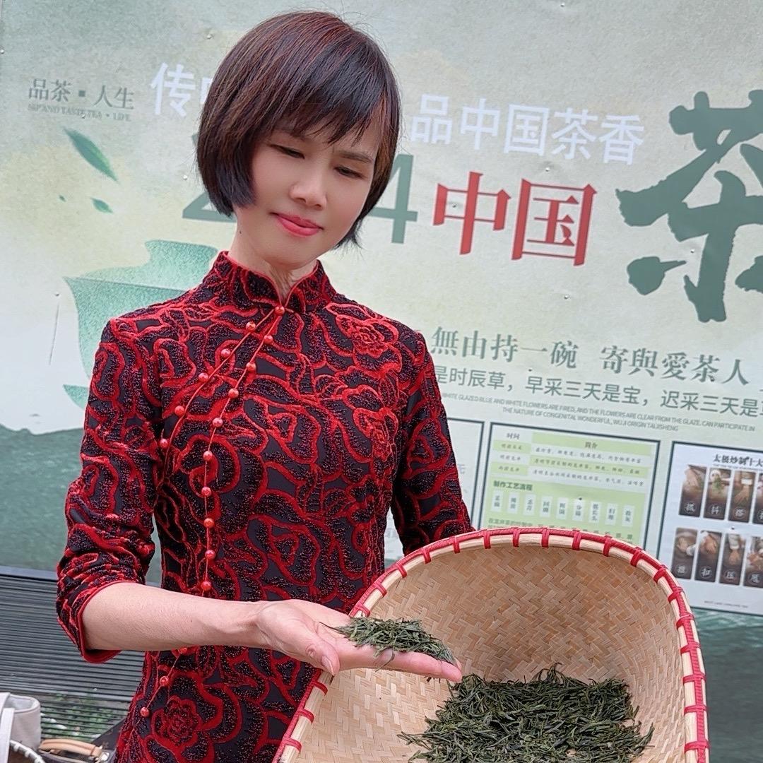 喜事多吃喝玩乐