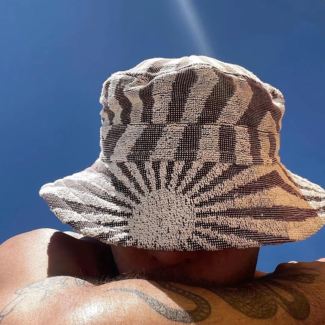 @Z