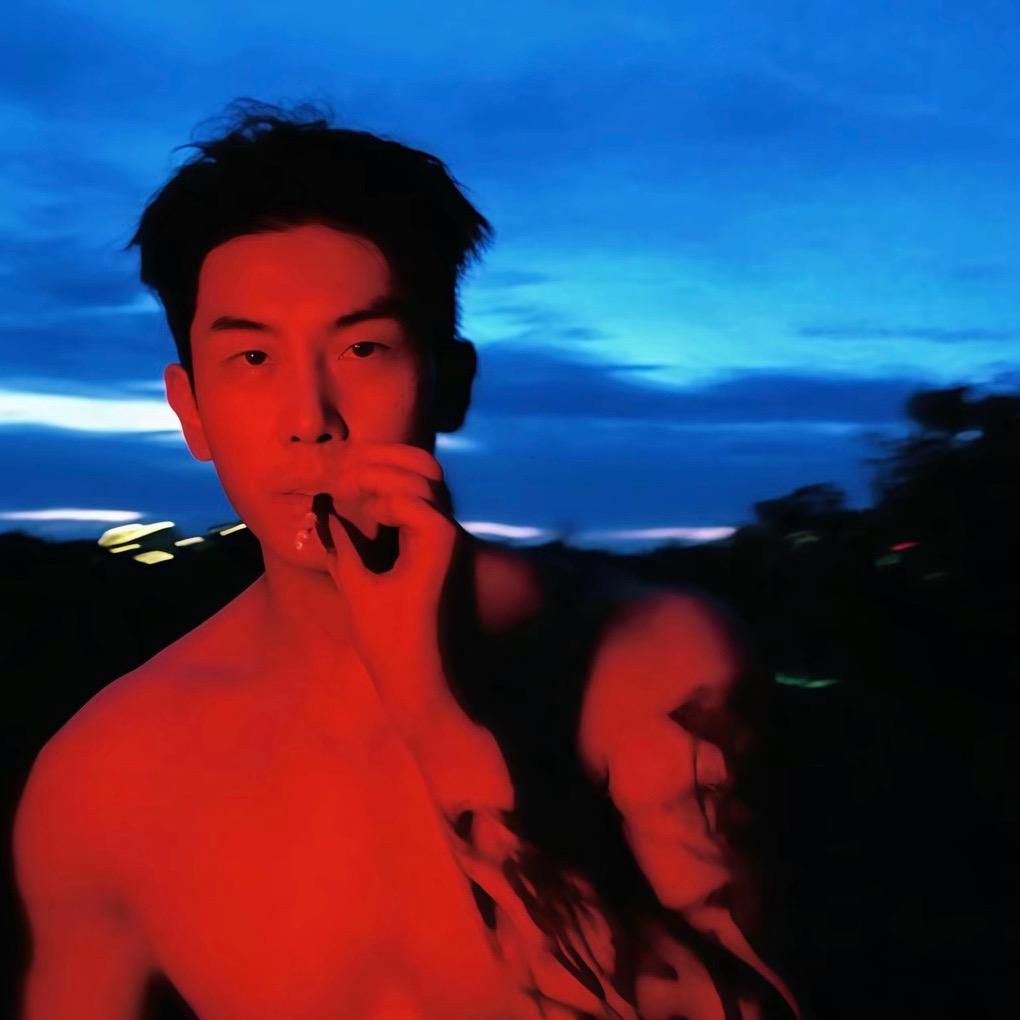 纯情小男孩