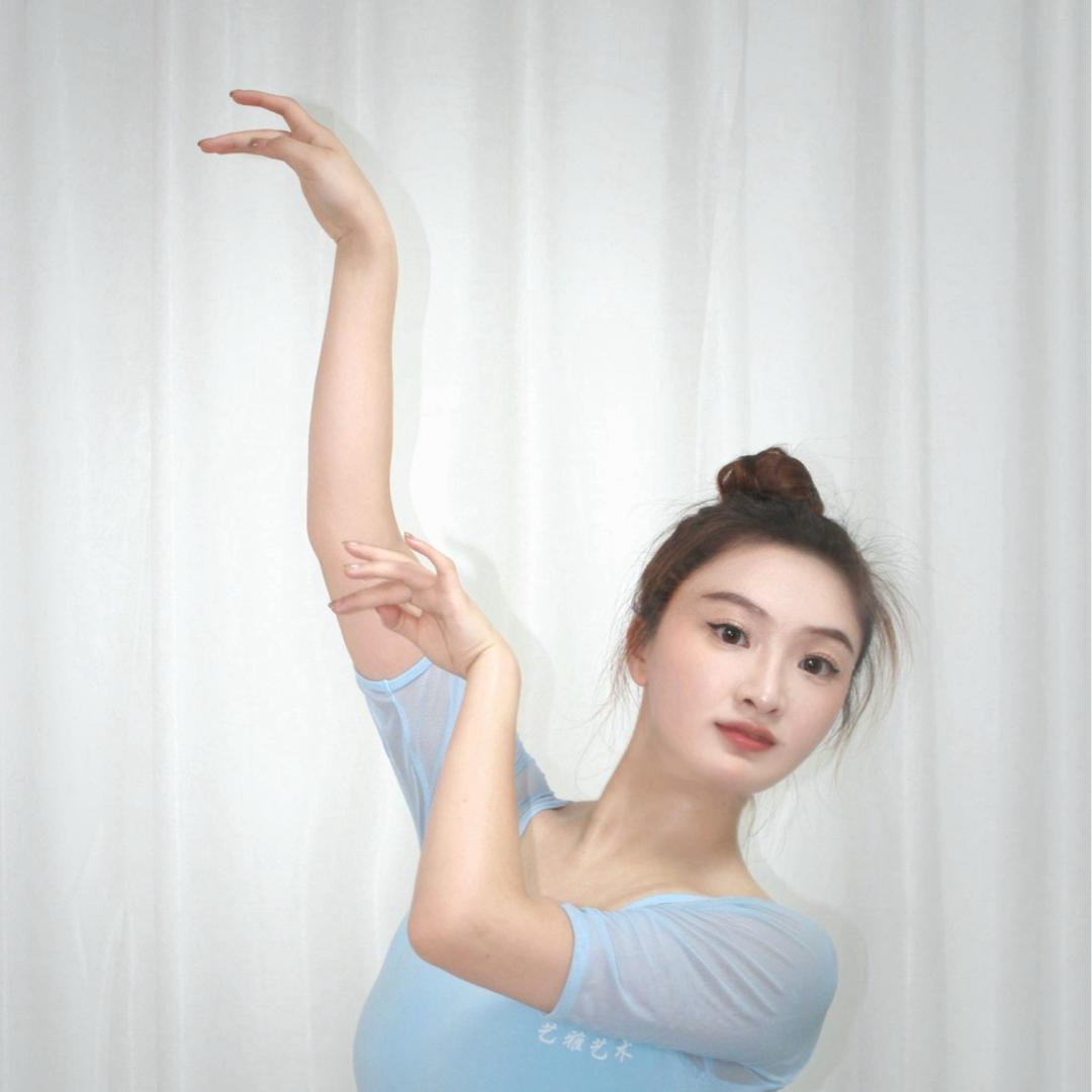 郫都区艺雅乐乐老师