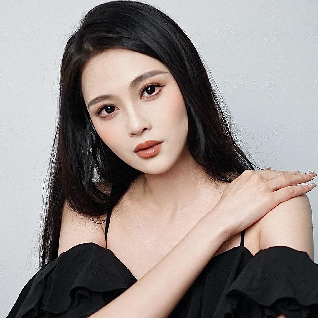 陈晓琼是吃货呀