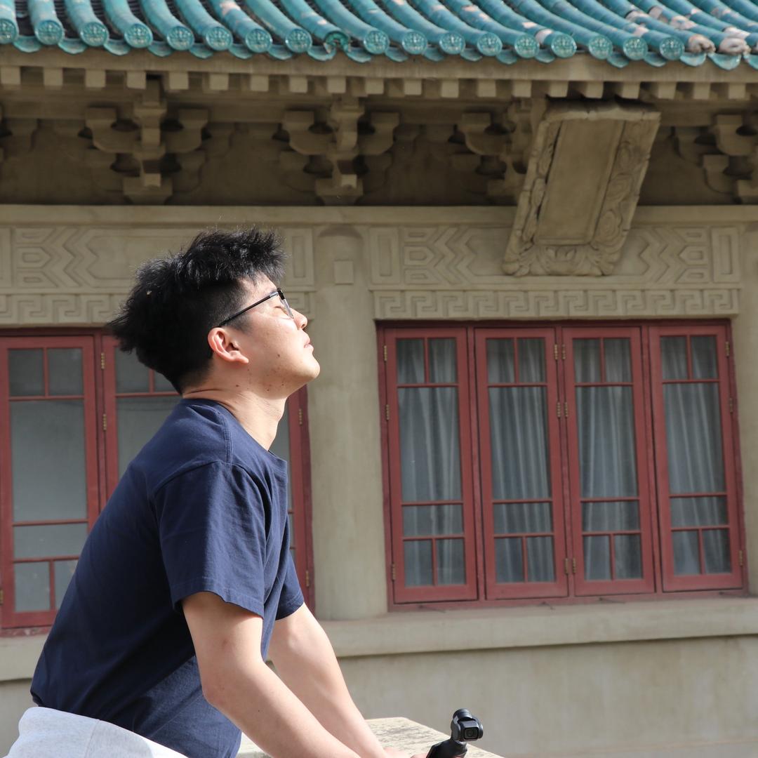 无业彭于晏（依旧老实）