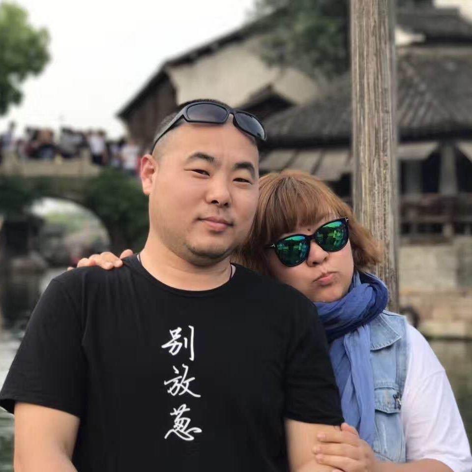 妖蛾子黎黎