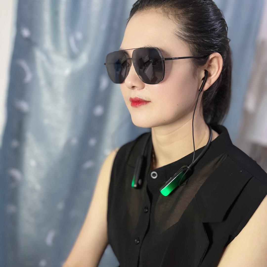 半斤八两（服装实体）