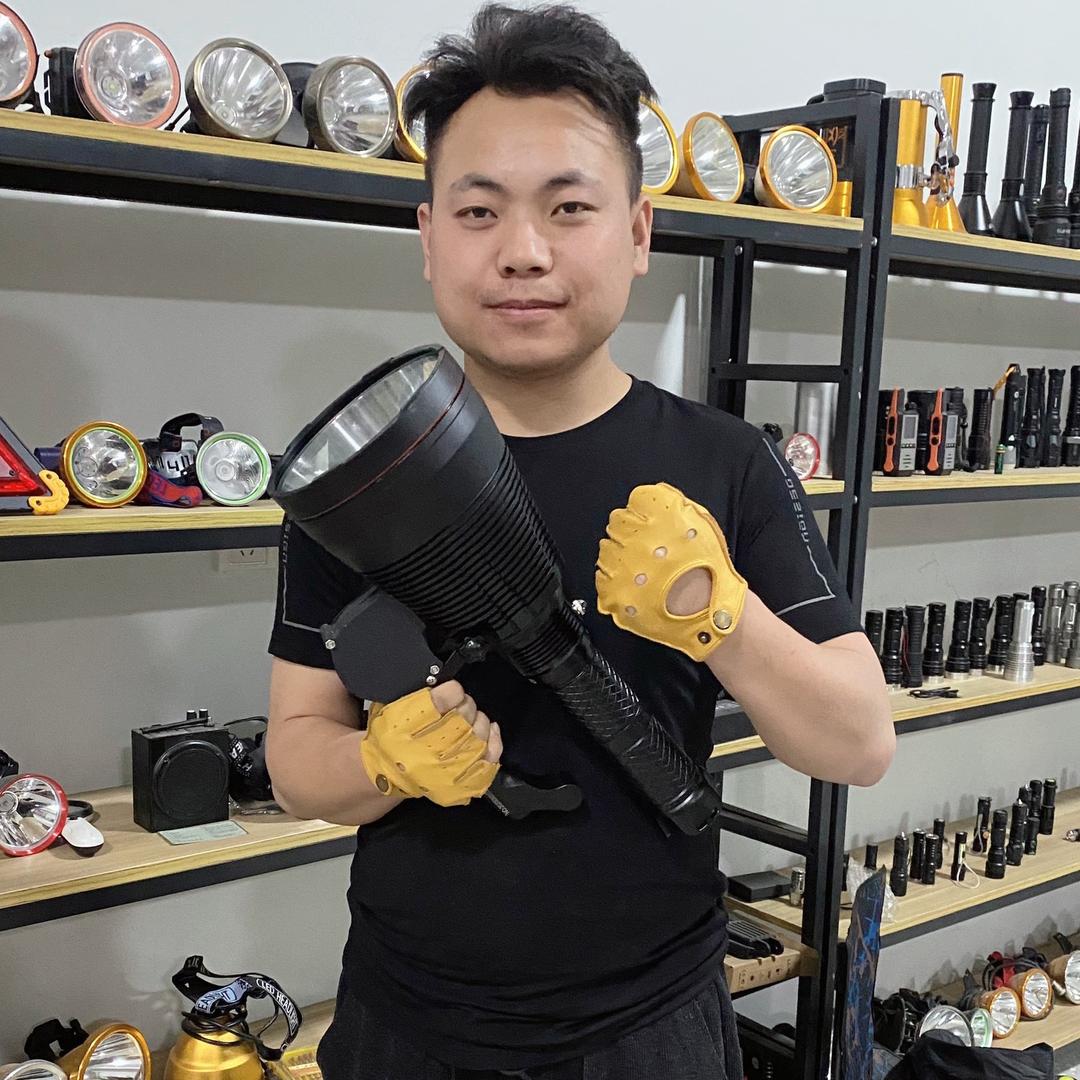手电工厂(远航户外)