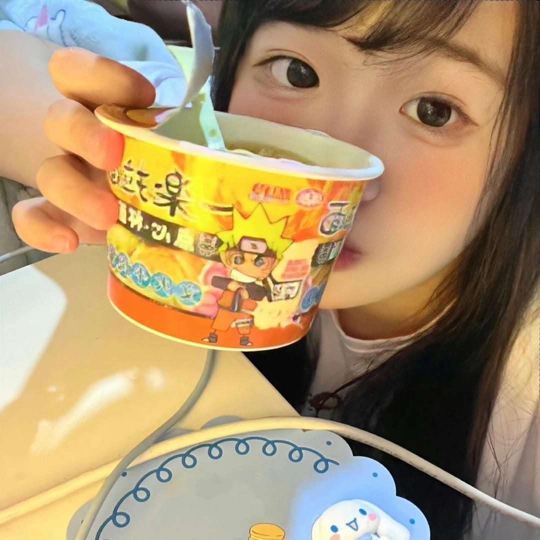 我不困.