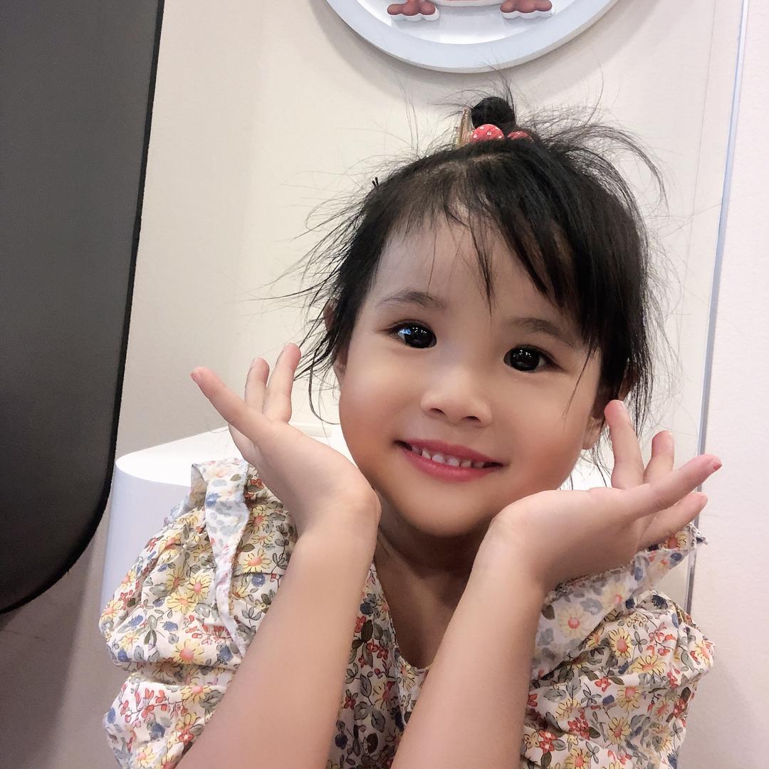 小黄鸭童鞋霞霞