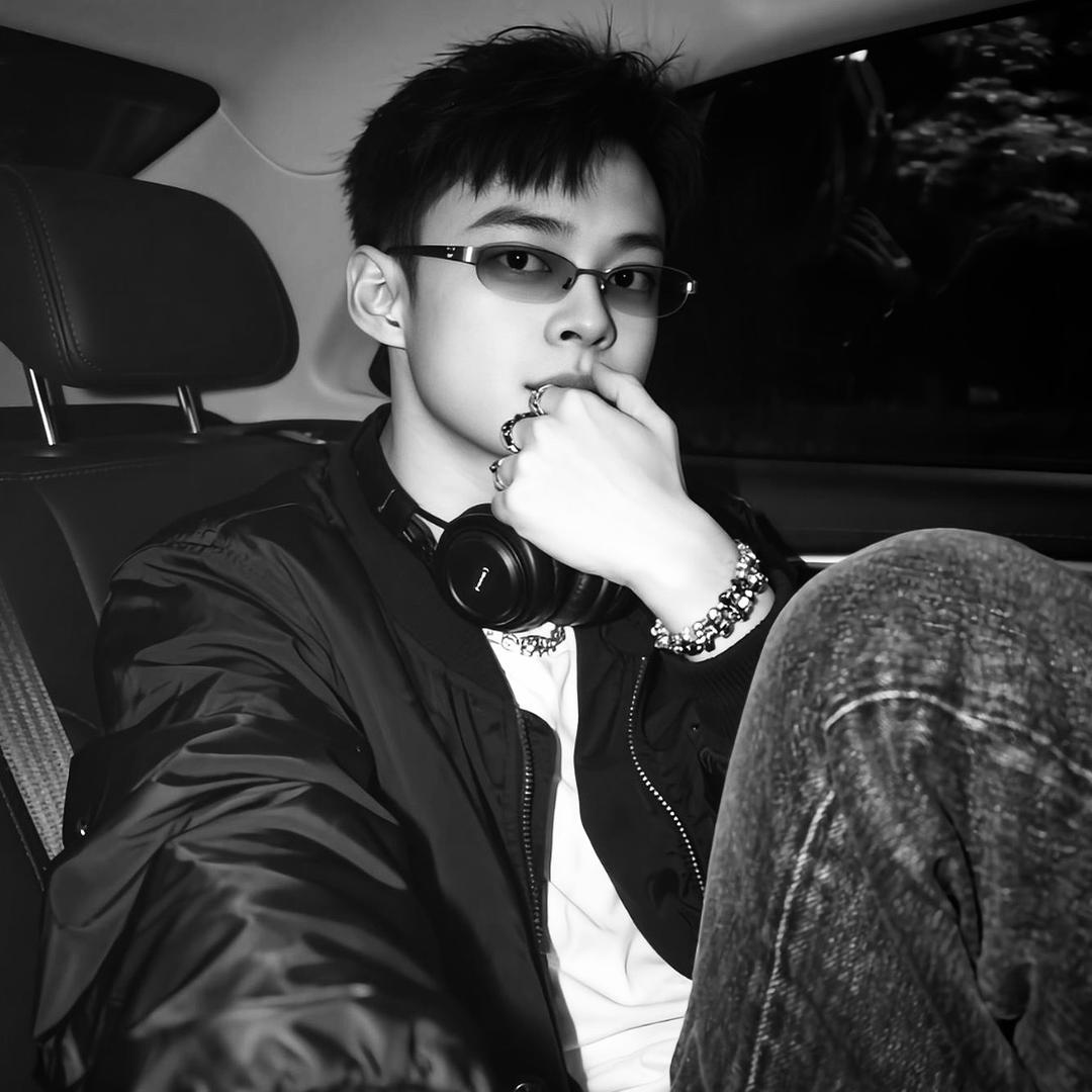 阿熙ᶻᵈ¹👑娜娜