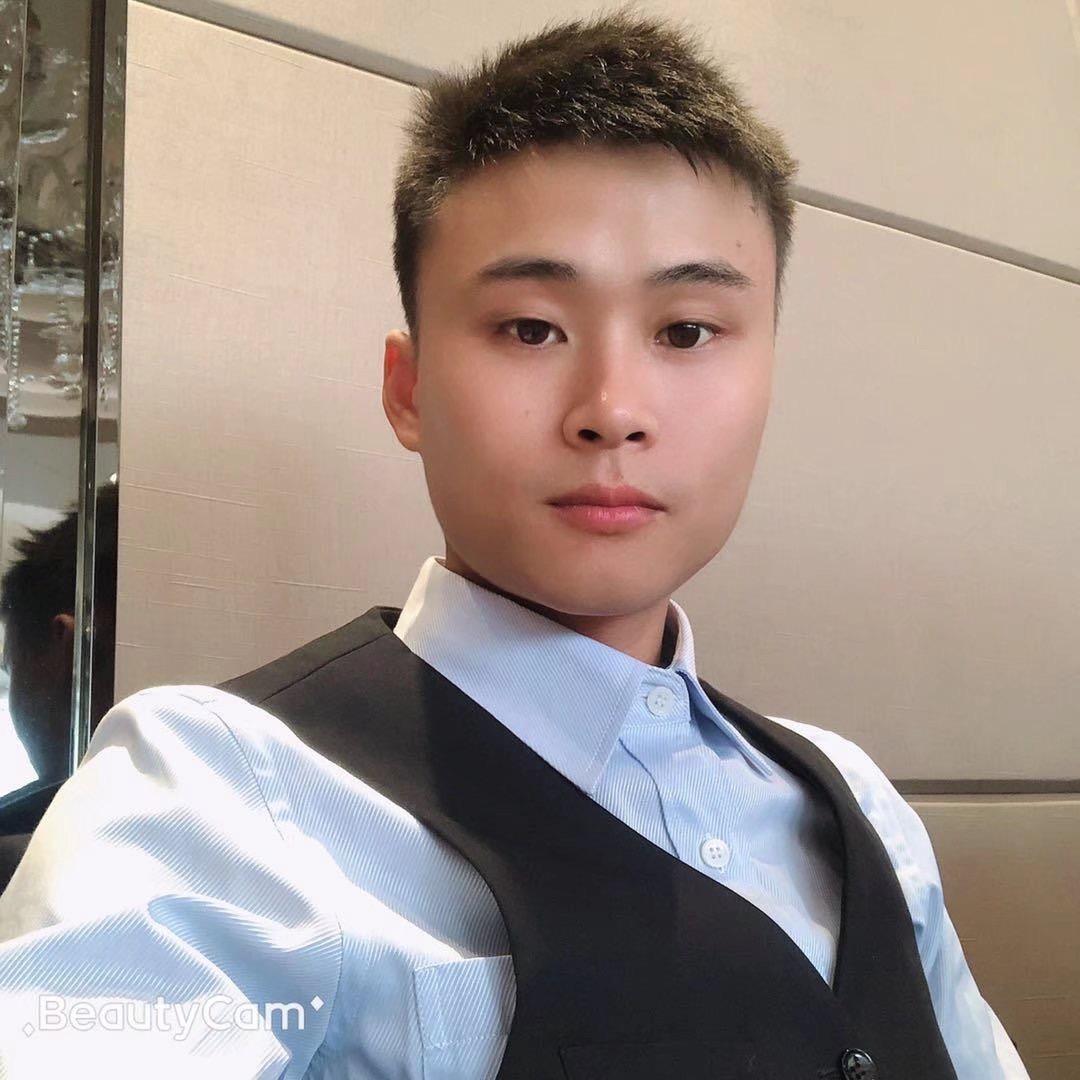 粤鑫纸业张 卫