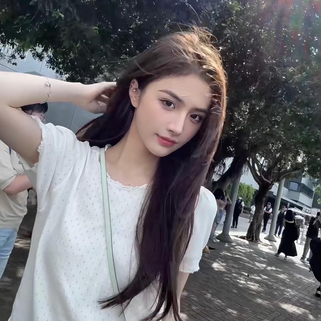 靉靉优衣