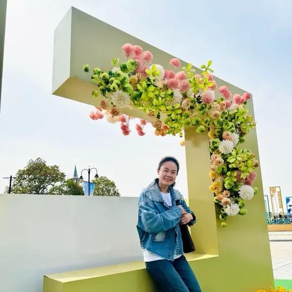 菲菲姐
