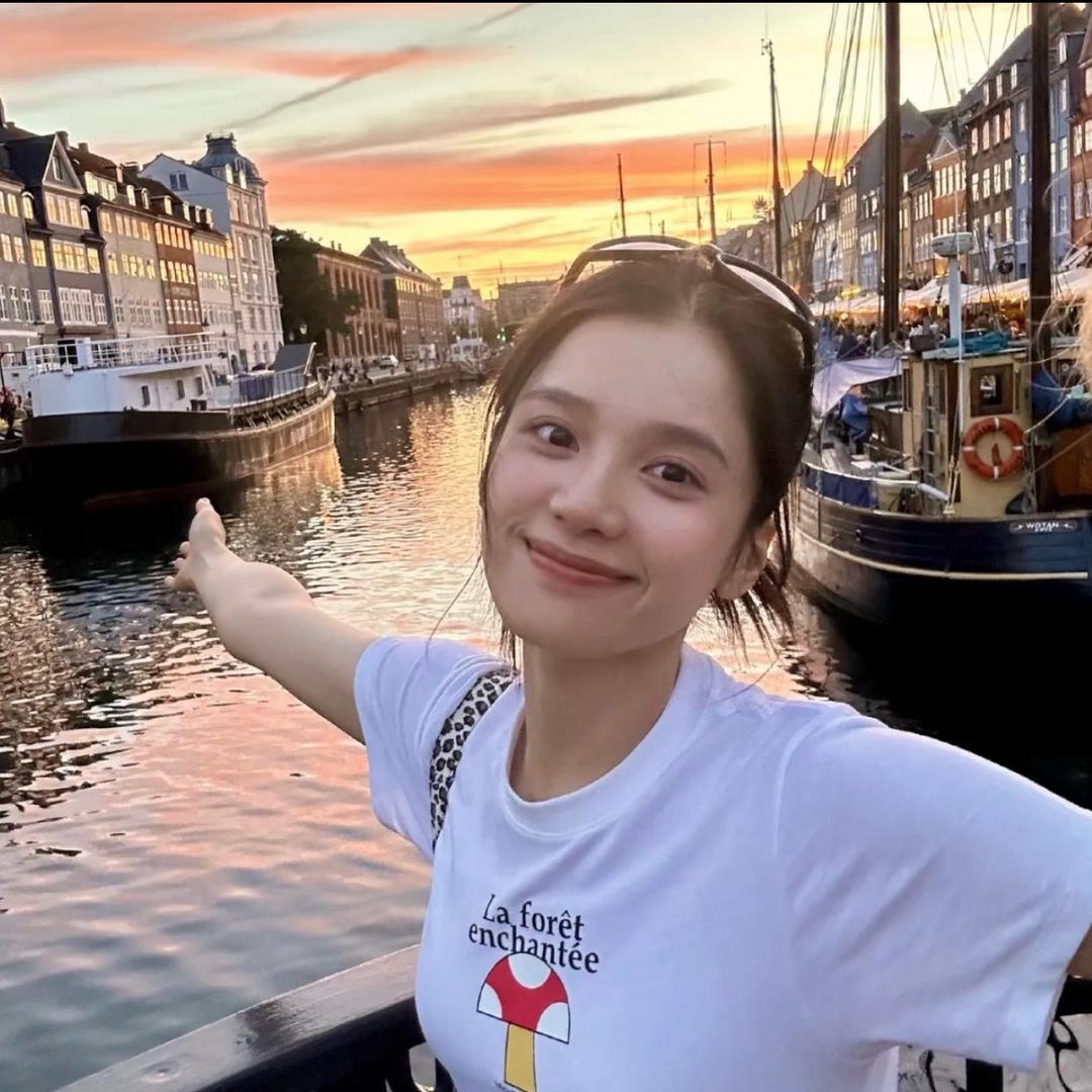不不不吃蛋黄.