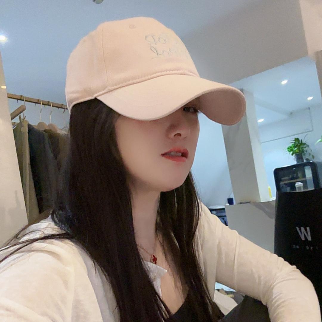 曼月谷羽绒服自产自销