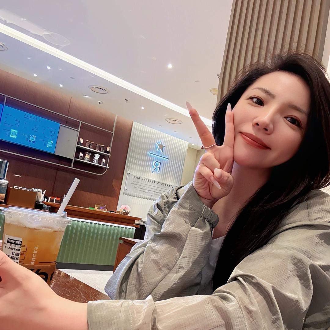洆洆欧尼～