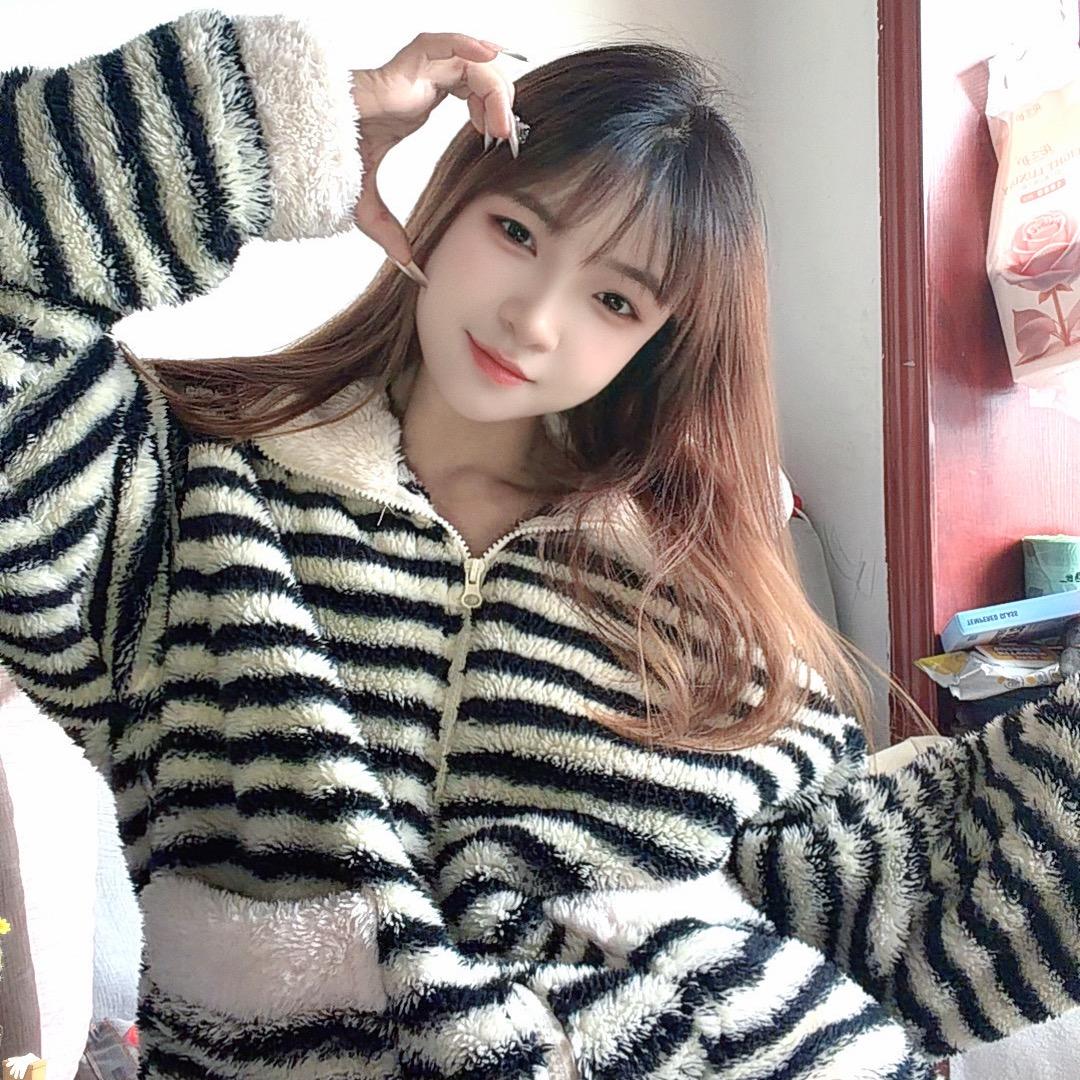 小丽荣