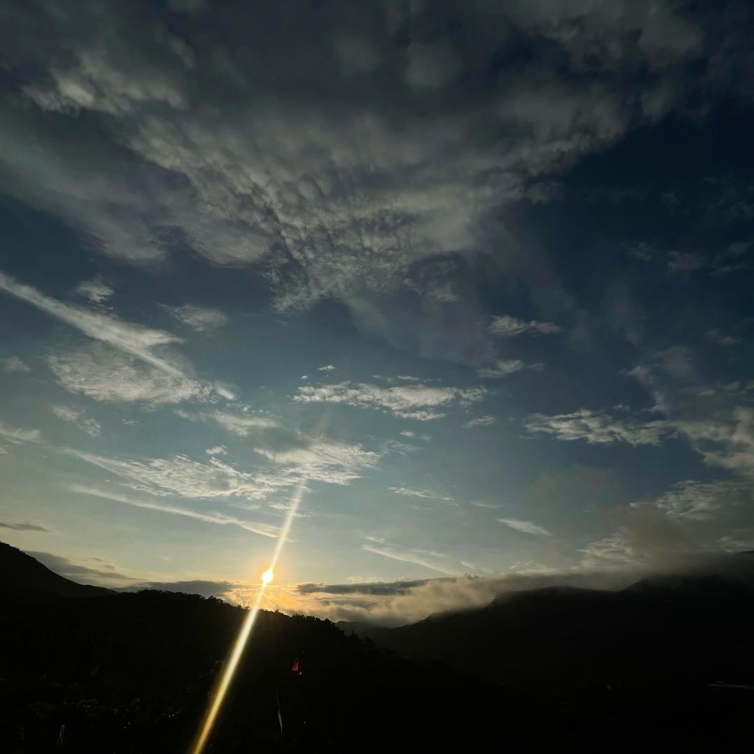 追逐清晨的第一缕阳光