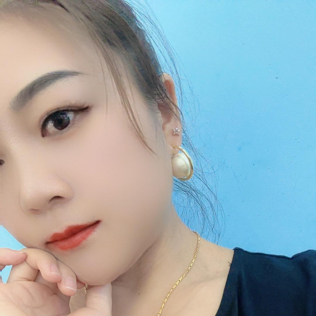 倾城一笑