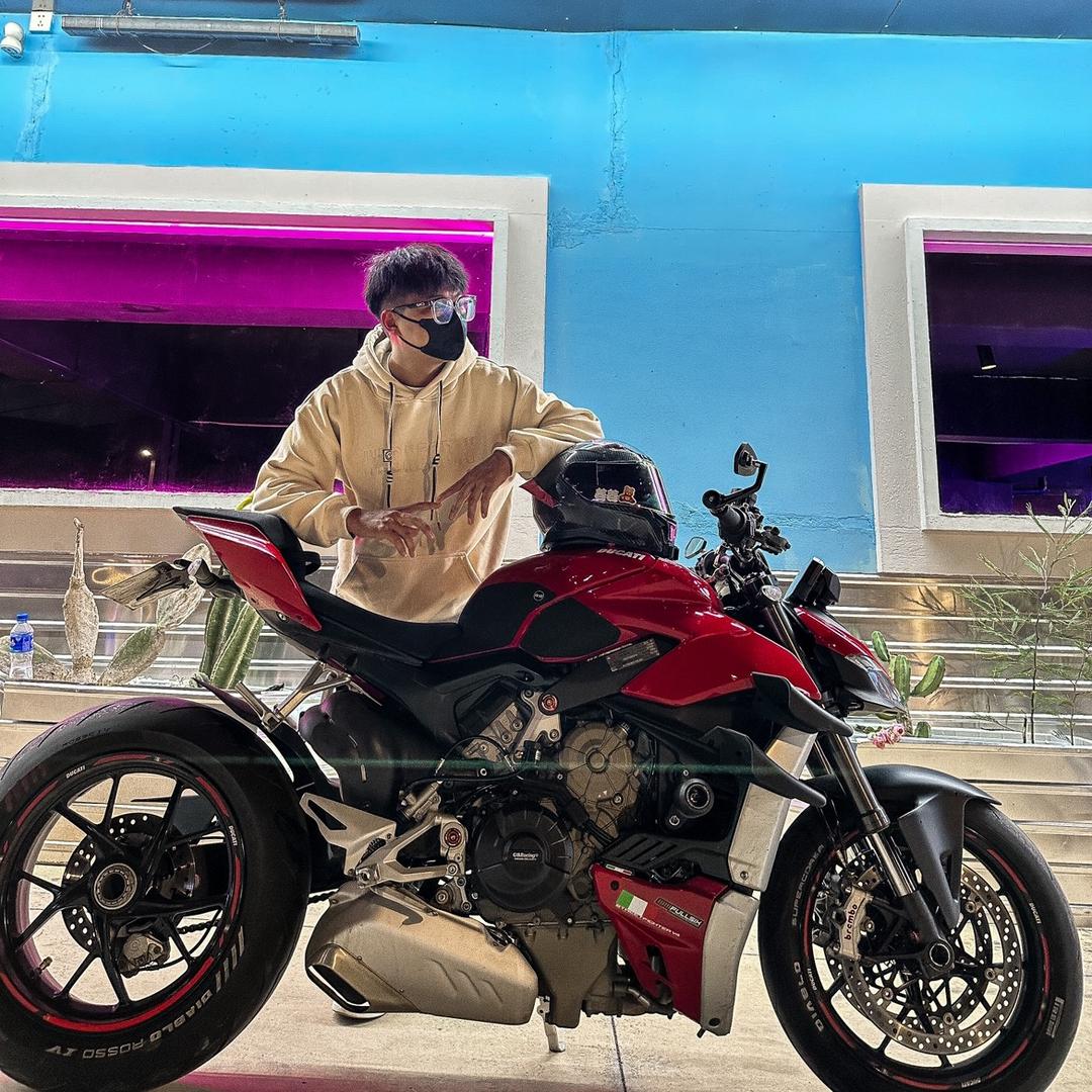 🏍️ 姜姜🧸