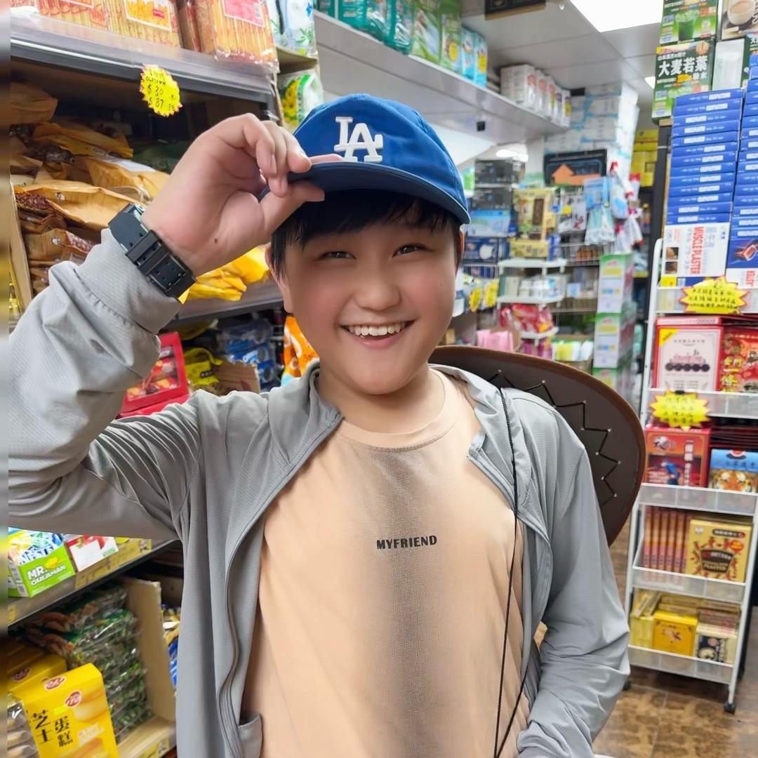 鲨鱼弟.