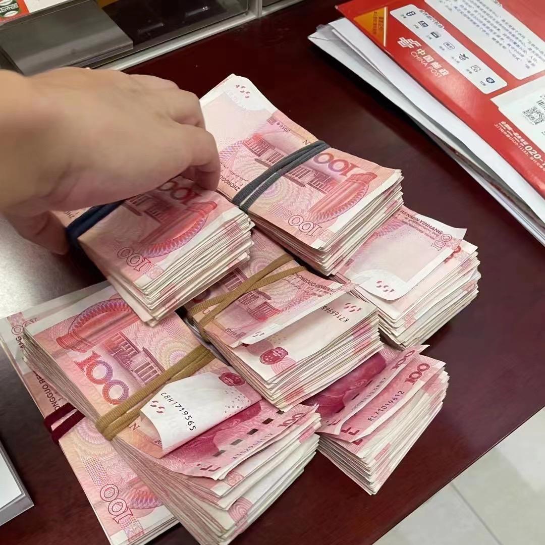 洋佰萬（山西人在新疆）