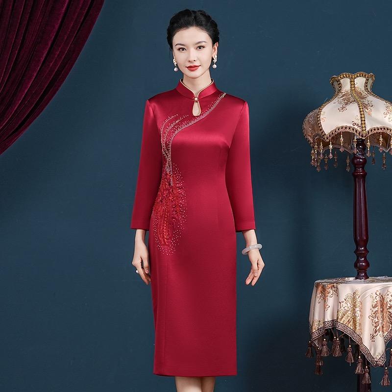 西西礼服工厂店