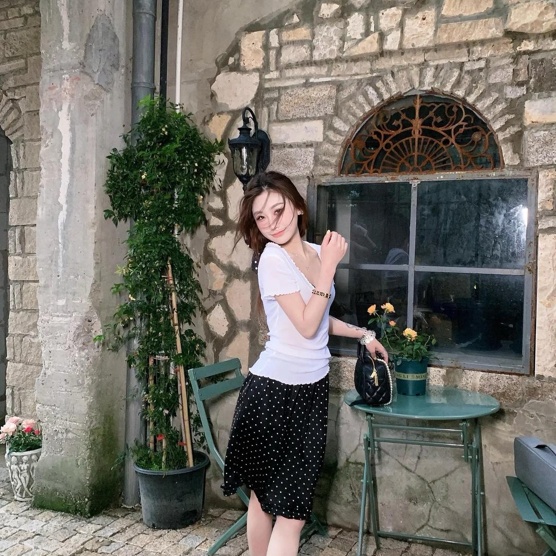 刘九九sms（穿搭分享）