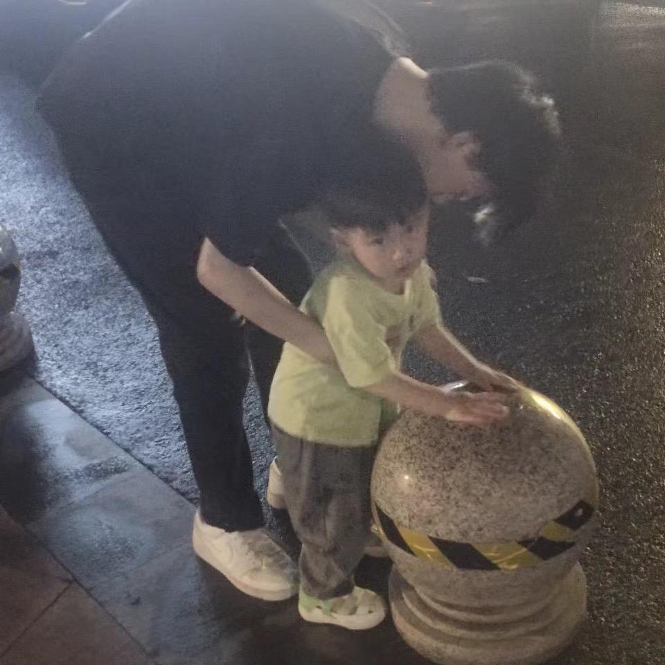 单眼皮的