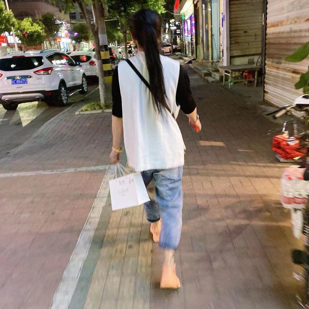 眉清目秀
