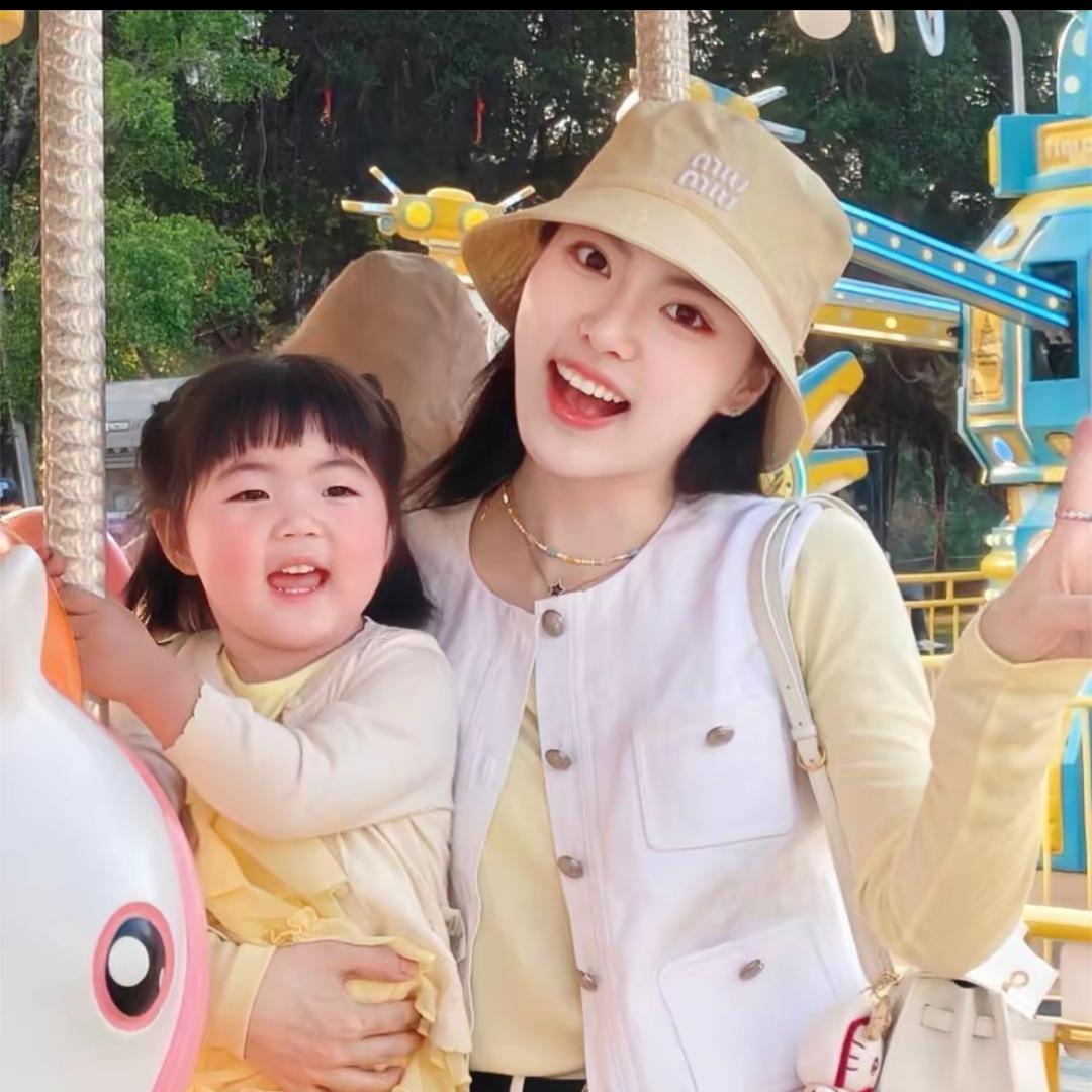 王囡囡(直播爆款甄选)