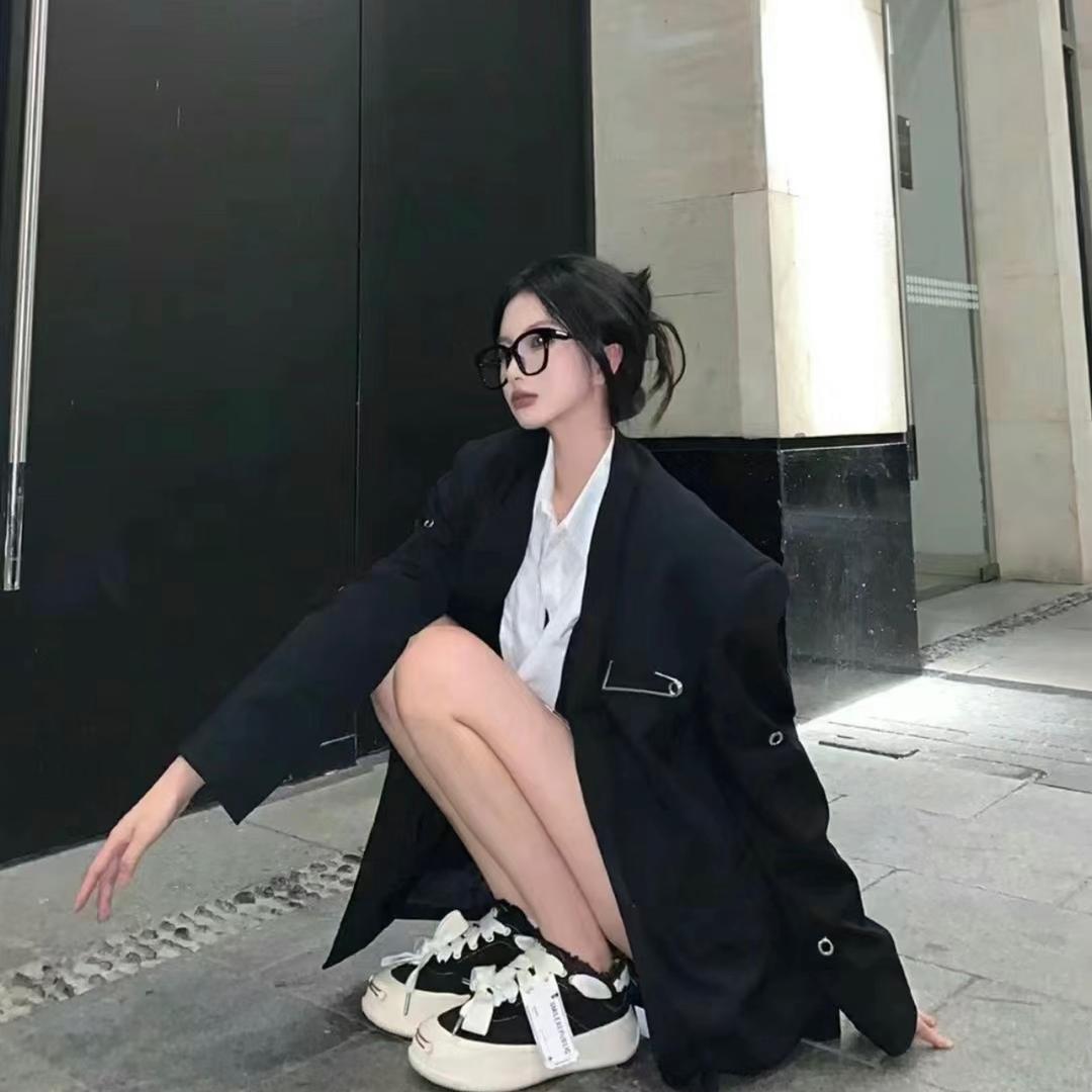 温州定制轻奢柜柜女鞋特卖店